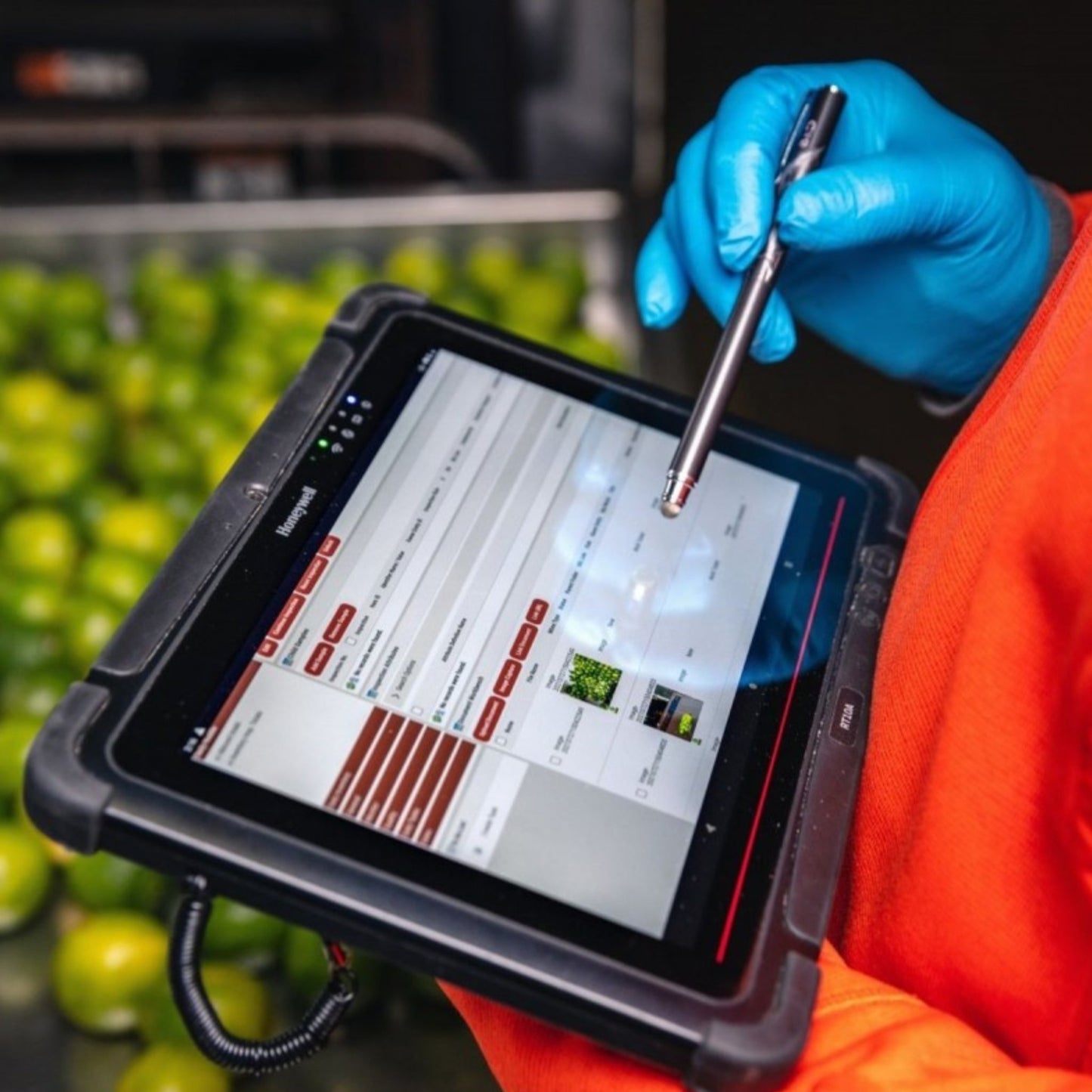 Honeywell RT10W Rugged Windows Tablet 10.1" | RT10W - L10 - 17C12S1E - NEOTECH