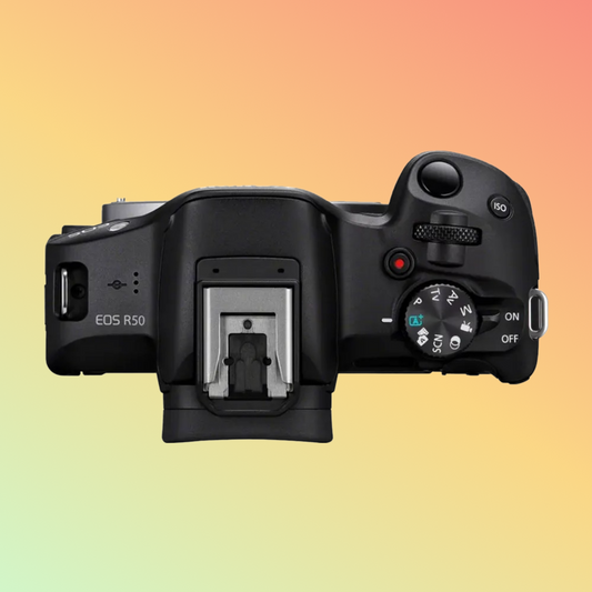 कैनन EOS R50 मिररलेस कैमरा, RF-S 18-45mm के साथ काला
