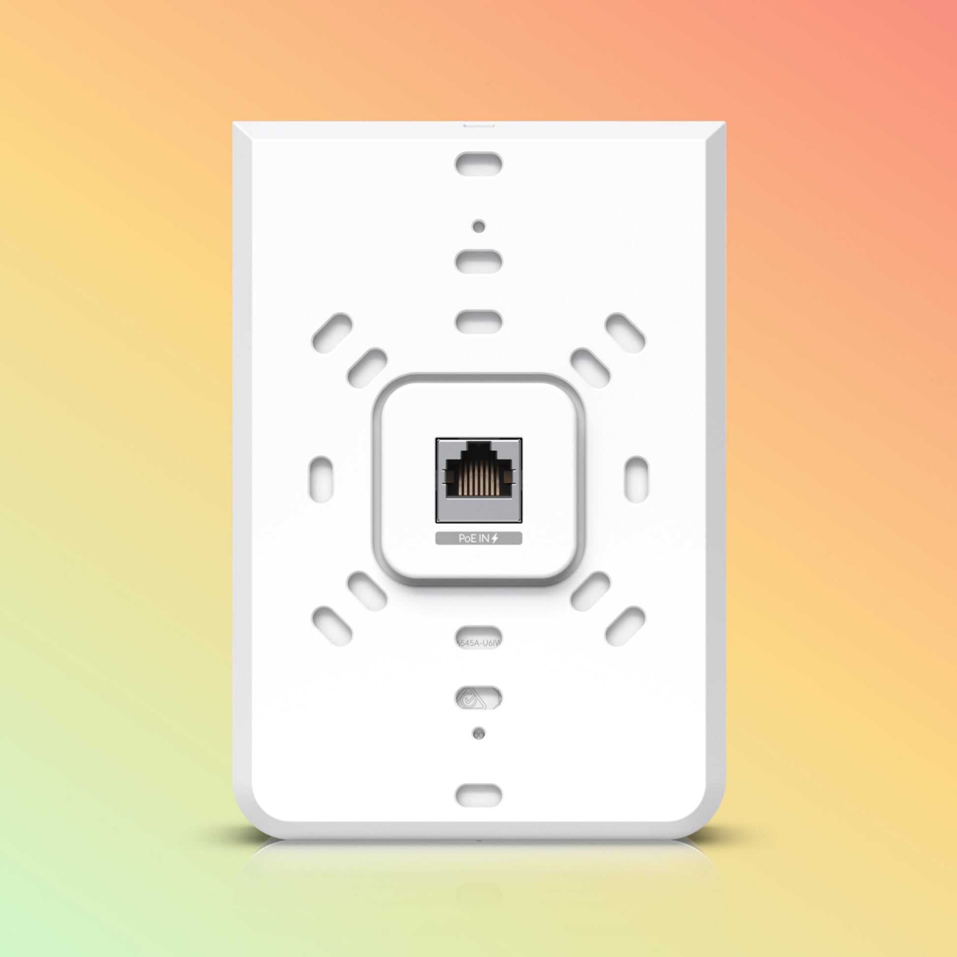 UniFi U6 مثبت في الحائط