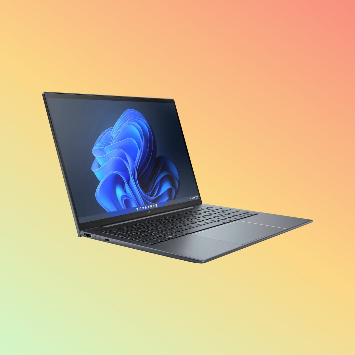 لابتوب إتش بي إليت بوك 1040 جي 8 - معالج i7-1165G7 من الجيل الحادي عشر، سعة تخزين 32 جيجابايت، قرص SSD سعة 1 تيرابايت، شاشة لمس FHD مقاس 14 بوصة، معالج X360