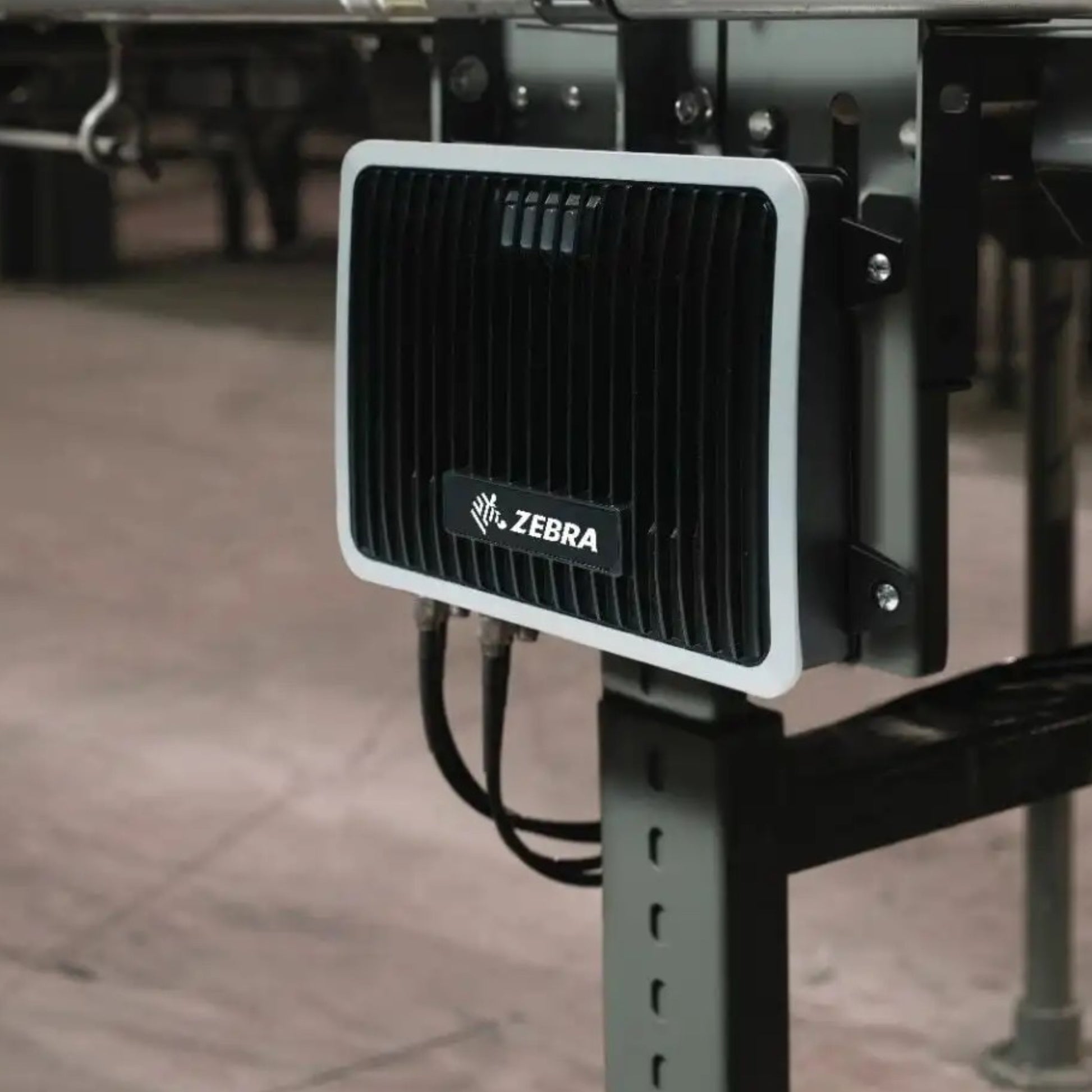 Zebra FX9600 Fixed Mount UHF RFID Reader (8-Port, 865–868 MHz) | NEOTECH® UAE